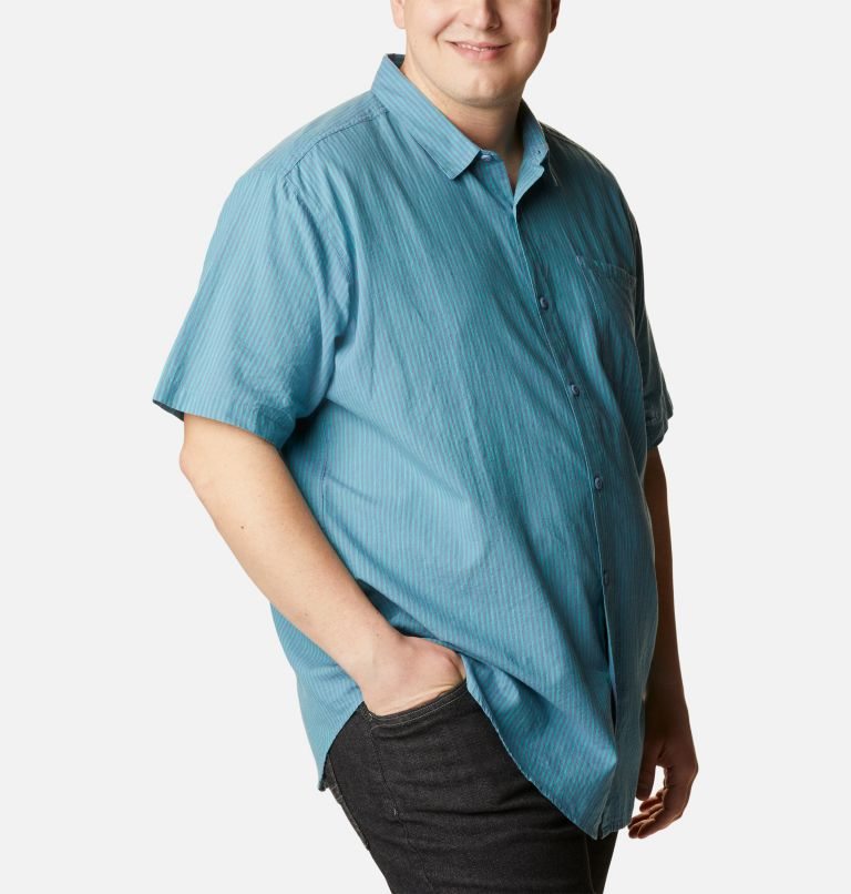 Men's Columbia Under Exposure Yarn-Dye Short Sleeve Shirts Stripe | Plus Size CA-W04LA
